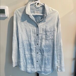 AMERICAN EAGLE OUTFITTERS Light Blue Denim Jacket Size M